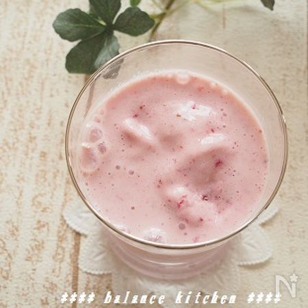 いちごのヨーグルトソイスムージー By 河埜 玲子 レシピサイト Nadia ナディア プロの料理家のおいしいレシピ