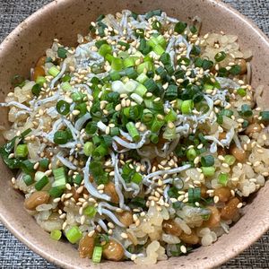 楽ラク手抜キッチン🐶🐾の作ってみた!投稿(栄養たっぷり！しらす大葉納豆ごはん)