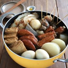 『関西風おでん』（昆布だし・牛すじ入り）