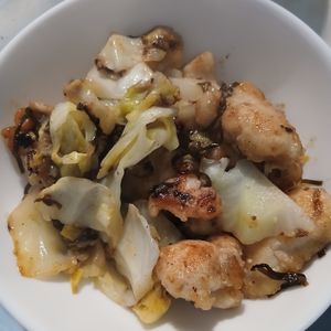 1556395の作ってみた!投稿(簡単節約♩【鶏胸肉とキャベツの塩昆布炒め】)