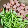 【小松菜とブロックベーコンのふわ玉カレー炒め】子ども喜ぶ♪の工程3