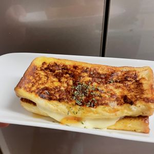 ケの作ってみた!投稿(ふわとろ食感♡『ハムとチーズのフレンチトースト』やみつきの味)