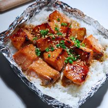 激うま!照りマヨ炙りサーモン丼