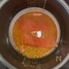 炊飯器に入れるだけで絶品!【鮭の炊き込みご飯】の工程1