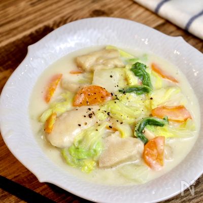 濃厚なクリーム感でホッコリ★『鶏むね肉と白菜のクリーム煮』