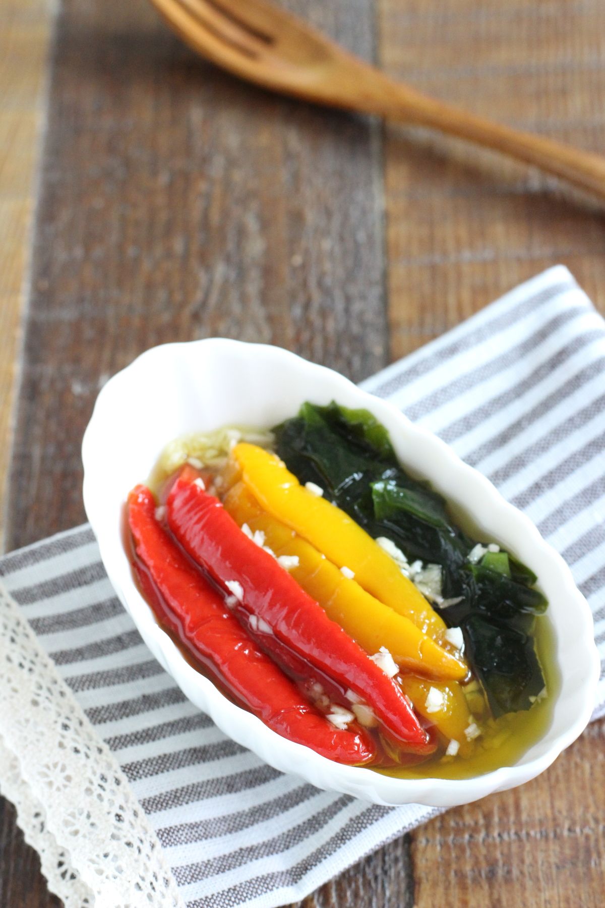 わかめとパプリカのオイル漬け レシピサイトNadia