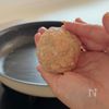 【メンチカツ】混ぜて焼くだけ!フライパン1つでラクに作れるの工程3