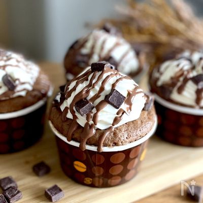 材料4つ!レンジで1分で作る!チョコカップケーキ作り方!