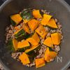 かぼちゃが旨い《甘辛カレーそぼろ炒め》の工程2