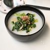 胃にやさしい！小松菜としらすの米粉スープ