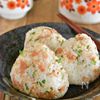 鮭フレークと薬味の混ぜごはん