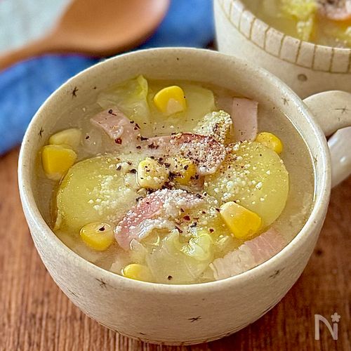 やさしい味わい♩じゃがいもとコーンのスープ