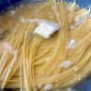 ワンパン！魅惑のシャキとろ食感♪【明太とろろパスタ】の工程4