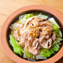 ワンパン♪豚バラとくたくた白菜のフライパン蒸し