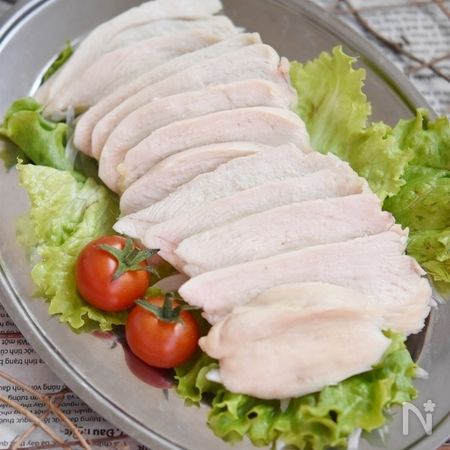 しっとりオイルのサラダチキン 作り置き By 鈴木美鈴 レシピサイト Nadia ナディア プロの料理家のおいしいレシピ
