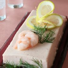海老とクリチの自家製テリーヌ豆腐