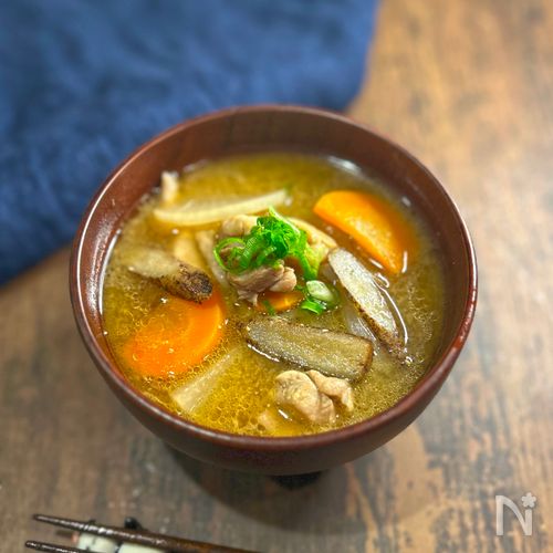【もう豚肉には戻れないかも】絶品の鶏汁