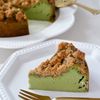 豆腐でやさしい【抹茶ときなこの米粉クランブルチーズケーキ】