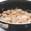 米粉が決め手の「ビーフストロガノフ」の工程1