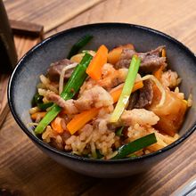 贅沢釜飯「ダブルミートビビンバ釜飯」