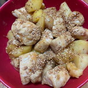 ゆくゆくの作ってみた!投稿(フライパン10分！【鶏むね肉とじゃがいもの甘辛照り焼き】)