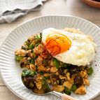 【おうちで簡単】しいたけとピーマンの和風ガパオライス