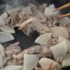 【ワンパン10分】豚こまと大根の甘辛炒めの工程1