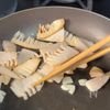 【豚肉と筍のガリバタ醤油】旬の筍でがっつり旨い！ごはん泥棒♪の工程1