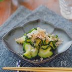 凍ったまま白だしを入れるだけ！冷凍ズッキーニのおひたし
