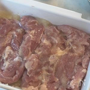 チキンのオニオンガーリックソース】ガツンとうまさのパンチ | レシピ