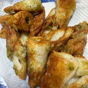 アカエゾの作ってみた!投稿(【ちくわの磯辺焼き】ふふおつまみ カリッカリ仕上げ お弁当に)