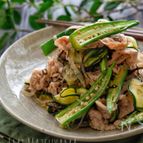 ＊豚肉とオクラとズッキーニと春雨の塩昆布和え＊
