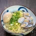 太麺が美味しい「あさりで作るさっぱり塩ラーメン」