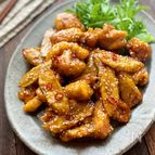 ご飯もお酒もすすむ！甘辛鶏ごぼう