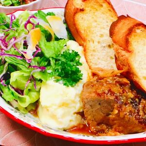 まゆの作ってみた!投稿(100g90円の豚肩をホロホロに〈豚肩のビール煮〉簡単絶品！)