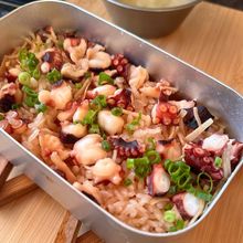 シンプル美味しい！アウトドアにもオススメ簡単たこ飯