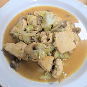 ゆいの作ってみた!投稿(【鶏むねキャベツのバター醤油】食欲そそる絶品節約おかず！)