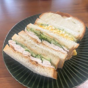 こむぎの作ってみた!投稿(【北京ダック風サンドイッチ】新感覚サンド！)