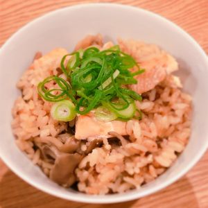 ミルクの作ってみた!投稿(だししょうゆでうまみ引き立つ！鮭ときのこのだしごはん)