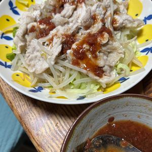 ゆくゆくの作ってみた!投稿(【豚バラもやしの梅だれ蒸し】レンジ5分！やる気のない日にも◎)
