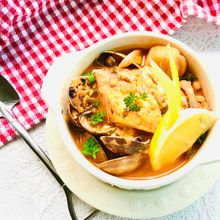 魚介たっぷり食べられるケチャップで作るチーズインチョッピーノ