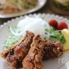 カレー風味のフライドチキン
