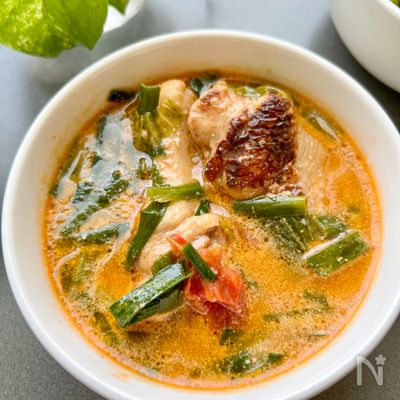 美活!手羽先とトマトカレースープ