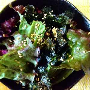 チョロリスの作ってみた!投稿(ちぎって和えて１分☆『ちぎりレタスと海苔のごま中華和え』)