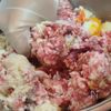 煮込んで安心！濃厚ソースの煮込みハンバーグの工程1