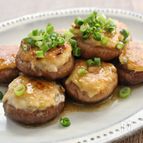 しいたけの肉詰め、ゆず胡椒風味