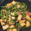 週一だけは頑張ります💦の作ってみた!投稿(【さっぱり旨い】豚ひき肉と厚揚げピーマンのスタミナポン照り)