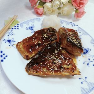 AKARI☆の作ってみた!投稿(【鯖の生姜照り焼き】簡単すぎる！ごはんが進む一品♡)