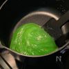 片栗粉でぷるもち！メロンソーダ風ひんやりスイーツの工程2