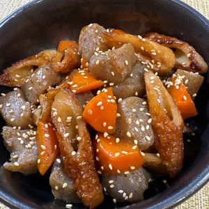 楽ラク手抜キッチン🐶🐾の作ってみた!投稿(こんにゃくとちくわとにんじんの炒め煮☆家族が大好きな副菜)